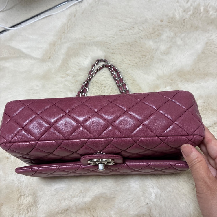 マトラッセ25 ダブルフラップ チェーンショルダーバッグ（ブランドバッグ）の商品画像 - 査定依頼日：2026年10月11日 - 最高査定価格：100,000円