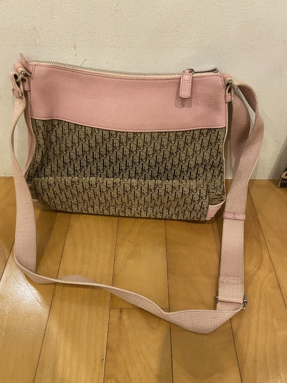 不明（ブランドバッグ）の商品画像 - 査定依頼日：2022年3月5日 - 最高査定価格：32,000円