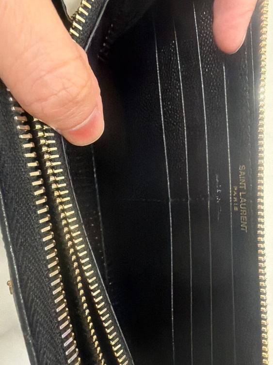 イブサンローラン  （ブランドバッグ）の商品画像 - 査定依頼日：2026年2月7日 - 最高査定価格：31,000円