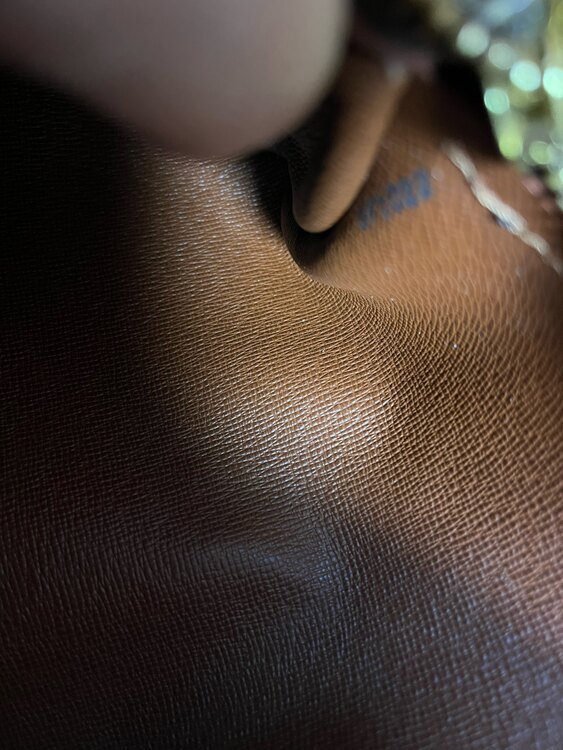 パピヨン26（ブランドバッグ）の商品画像 - 査定依頼日：2025年2月1日 - 最高査定価格：60,000円