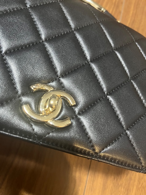 マトラッセハンドルショルダーバック（ブランドバッグ）の商品画像 - 査定依頼日：2025年12月7日 - 最高査定価格：410,000円