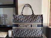 トートバッグ（ブランドバッグ）の商品画像 - 査定依頼日：2026年1月15日 - 最高査定価格：130,000円