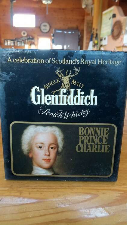 ウイスキー グレンフィディック （お酒）の商品画像 - 査定依頼日：2025年2月4日 - 最高査定価格：6,000円