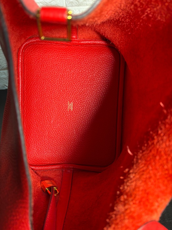 エルメス ピコタンロックＭＭ トリヨンクレマンス ルージュクー A刻印 （ブランドバッグ）の商品画像 - 査定依頼日：2025年9月3日 - 最高査定価格：300,000円