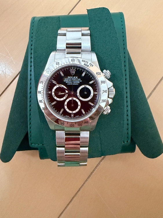 ロレックス デイトナ 1652（高級時計）の商品画像 - 査定依頼日：2025年12月22日 - 最高査定価格：4,200,000円