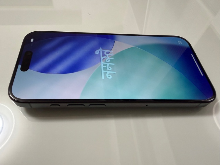 iPhone 15 Pro 256GB SIMフリー（スマホ）の商品画像 - 査定依頼日：2025年9月25日 - 最高査定価格：110,000円