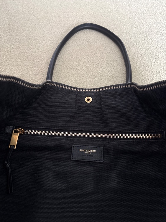 イブサンローラン  （ブランドバッグ）の商品画像 - 査定依頼日：2025年9月17日 - 最高査定価格：80,000円