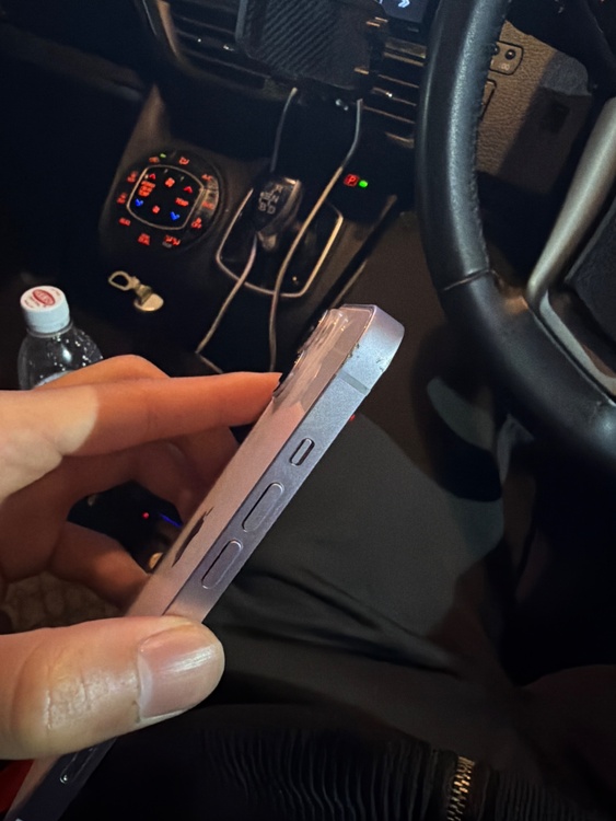 iPhone 14 128GB SIMフリー（スマホ）の商品画像 - 査定依頼日：2026年2月17日 - 最高査定価格：48,000円