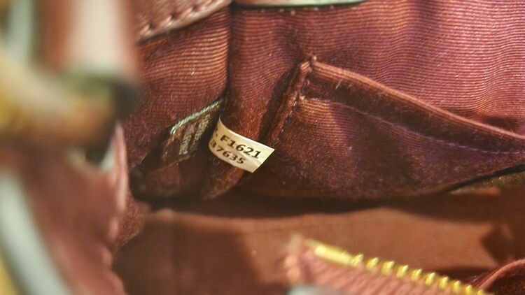 F37635（ブランドバッグ）の商品画像 - 査定依頼日：2025年9月21日 - 最高査定価格：2,500円