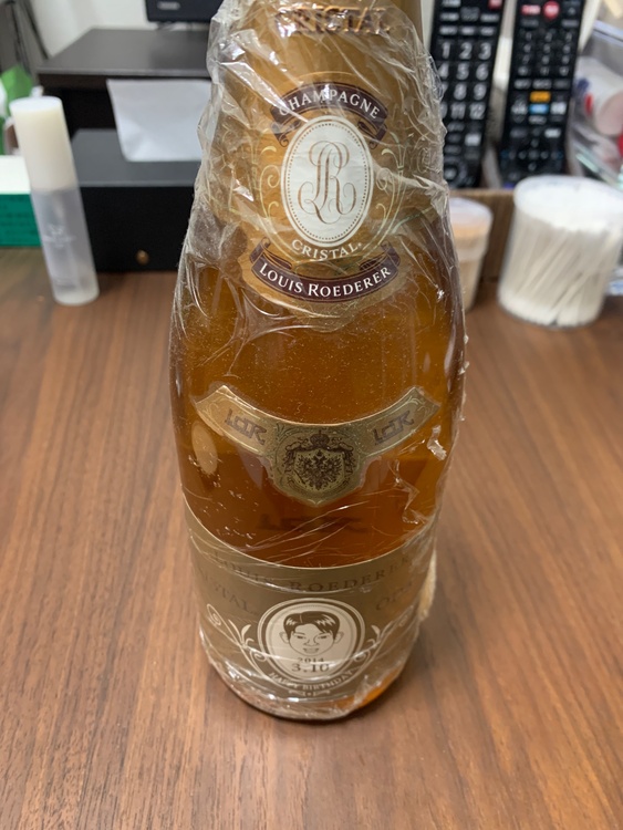 シャンパン ルイ・ロデレール （お酒）の商品画像 - 査定依頼日：2026年1月22日 - 最高査定価格：32,000円