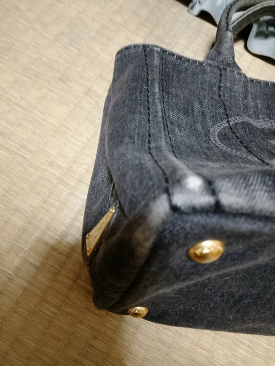 プラダ  （ブランドバッグ）の商品画像 - 査定依頼日：2025年12月25日 - 最高査定価格：15,000円