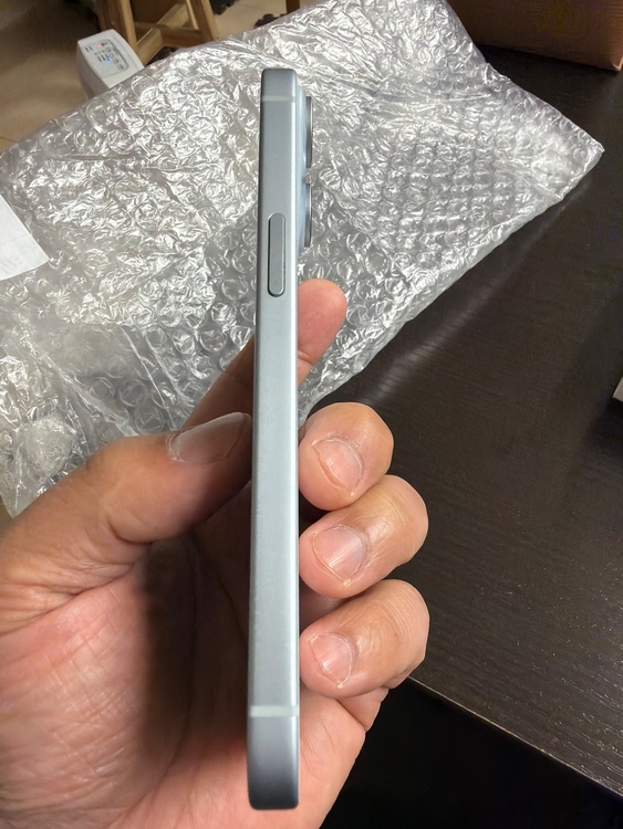 iPhone（スマホ）の商品画像 - 査定依頼日：2026年4月30日 - 最高査定価格：71,000円