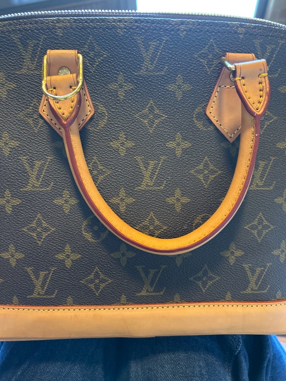 ルイヴィトン アルマ （ブランドバッグ）の商品画像 - 査定依頼日：2025年7月24日 - 最高査定価格：100,000円