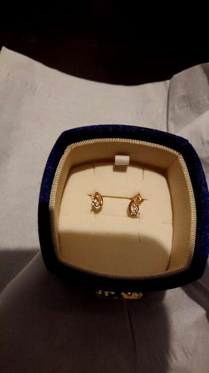 4℃K18PGサイドフラワーダイヤティアドロップピアス（宝石）の商品画像 - 査定依頼日：2024年5月15日 - 最高査定価格：5,000円