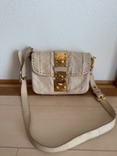 ミュウミュウ  （ブランドバッグ）の商品画像 - 査定依頼日：2025年8月30日 - 最高査定価格：15,000円