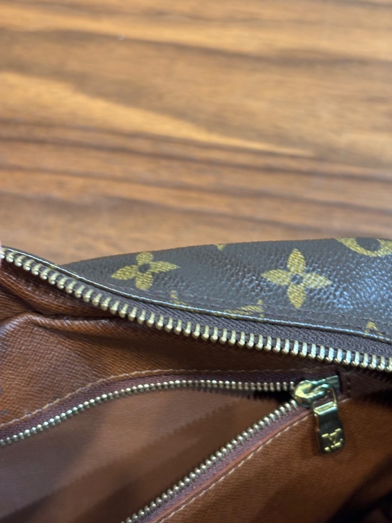 ルイヴィトン モノグラム （ブランドバッグ）の商品画像 - 査定依頼日：2025年11月27日 - 最高査定価格：70,000円