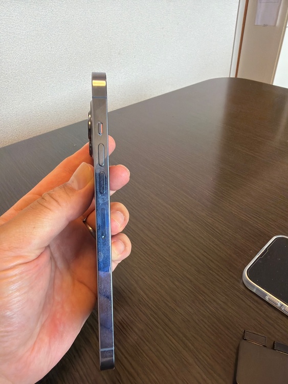 iPhone 13 promax docomo（スマホ）の商品画像 - 査定依頼日：2026年6月9日 - 最高査定価格：60,000円