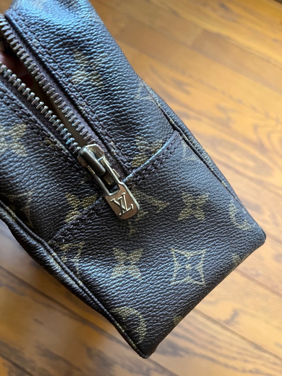 ルイヴィトン モノグラム （ブランドバッグ）の商品画像 - 査定依頼日：2026年1月28日 - 最高査定価格：15,000円