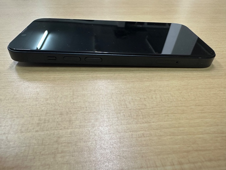 iPhone14 128GB simフリー（スマホ）の商品画像 - 査定依頼日：2026年8月21日 - 最高査定価格：45,000円