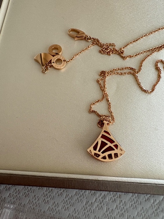 ブルガリ　ディーバ　ネックレス（宝石）の商品画像 - 査定依頼日：2025年12月1日 - 最高査定価格：169,000円