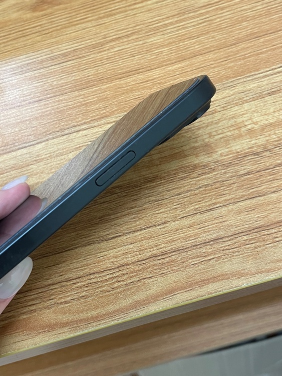 iPhone iPhone 15 512GB docomo（スマホ）の商品画像 - 査定依頼日：2026年9月17日 - 最高査定価格：72,000円