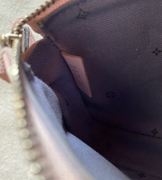 アクセソワール　パステルポーチ（ブランドバッグ）の商品画像 - 査定依頼日：2022年6月6日 - 最高査定価格：52,800円