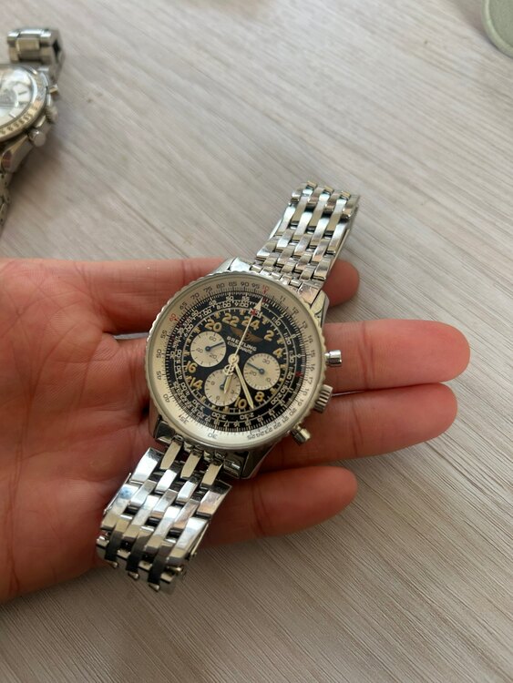 ブライトリング　コスモノート　（高級時計）の商品画像 - 査定依頼日：2025年3月10日 - 最高査定価格：560,000円