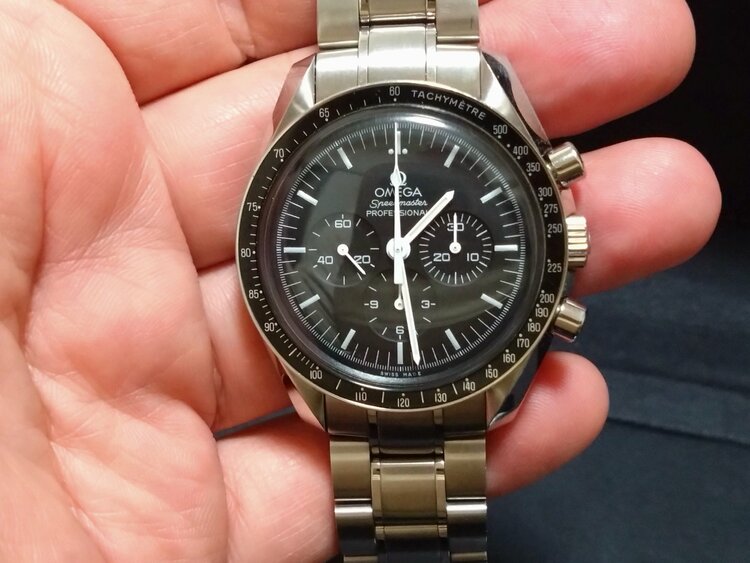 スピードマスタープロフェッショナル（高級時計）の商品画像 - 査定依頼日：2025年12月23日 - 最高査定価格：650,000円