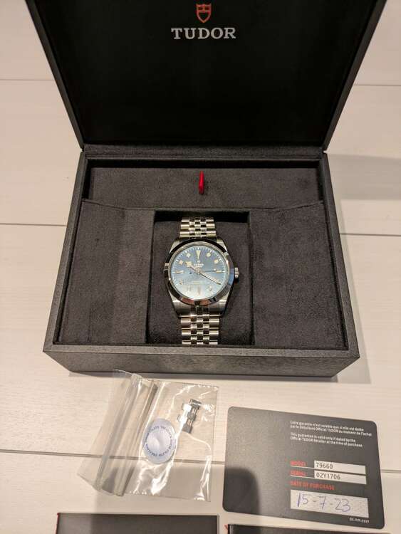チューダー ブラックベイ M79660-0002 SS/（高級時計）の商品画像 - 査定依頼日：2025年1月20日 - 最高査定価格：420,000円