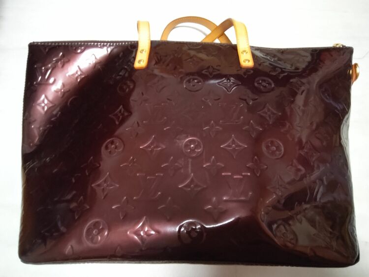 ヴェルニ　ベルビューGMトートバッグ（ブランドバッグ）の商品画像 - 査定依頼日：2025年9月16日 - 最高査定価格：50,000円