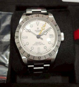 Black bay pro m79470-0004　（高級時計）の商品画像 - 査定依頼日：2026年3月25日 - 最高査定価格：470,000円