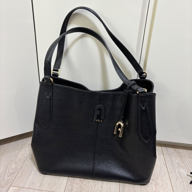 トートバッグ（ブランドバッグ）の商品画像 - 査定依頼日：2025年6月9日 - 最高査定価格：100,000円