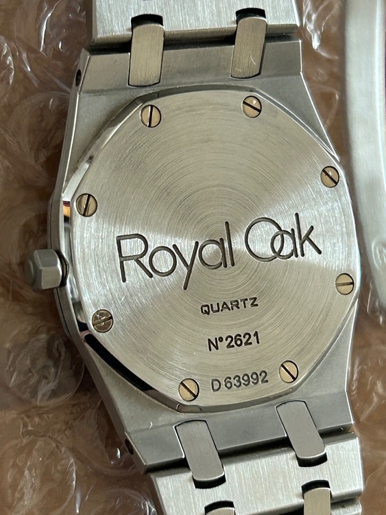 オーデマピゲ ロイヤルオーク （高級時計）の商品画像 - 査定依頼日：2025年8月19日 - 最高査定価格：2,000,000円