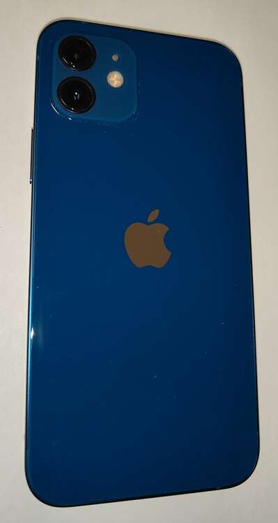 iPhone 12 128GB docomo（スマホ）の商品画像 - 査定依頼日：2025年4月2日 - 最高査定価格：25,000円