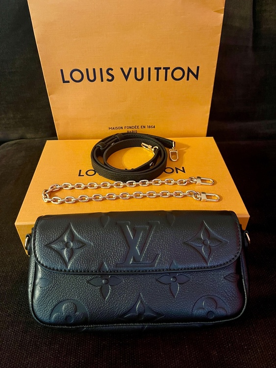 ウォレットオンチェーン•アイビー（ブランドバッグ）の商品画像 - 査定依頼日：2026年1月12日 - 最高査定価格：220,000円