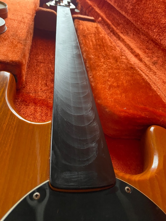 '80stingray FL with ebony fingerbord nat（ピアノ・楽器・PA機材）の商品画像 - 査定依頼日：2026年5月6日 - 最高査定価格：210,000円