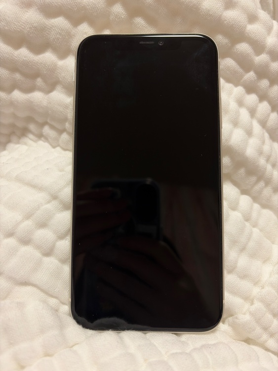 iPhone（スマホ）の商品画像 - 査定依頼日：2026年1月10日 - 最高査定価格：23,000円