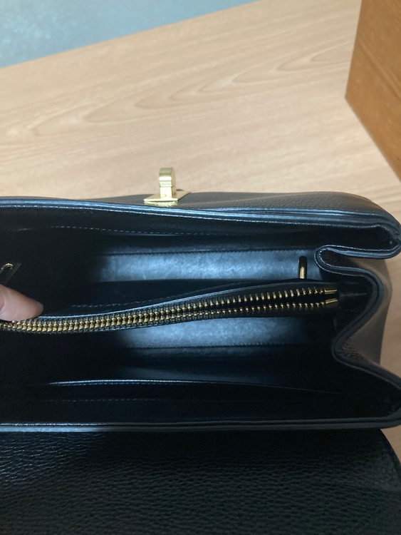 セーズスモールブラック（ブランドバッグ）の商品画像 - 査定依頼日：2025年12月9日 - 最高査定価格：300,000円