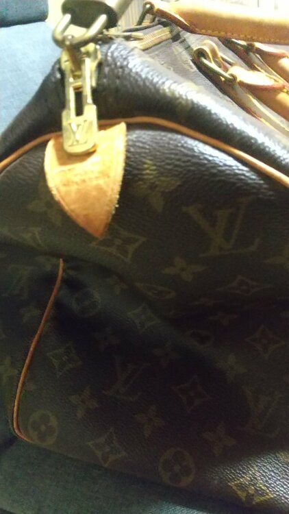 キーポル中（ブランドバッグ）の商品画像 - 査定依頼日：2026年3月22日 - 最高査定価格：100,000円