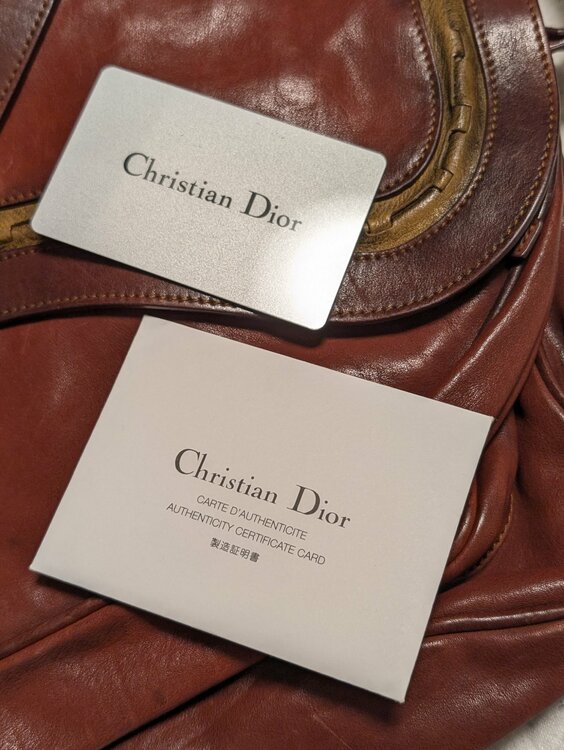 ガウチョ　ワインレッド（ブランドバッグ）の商品画像 - 査定依頼日：2026年4月21日 - 最高査定価格：110,000円