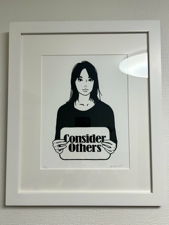 consider others（美術品・骨董品）の商品画像 - 査定依頼日：2025年12月10日 - 最高査定価格：25,000円