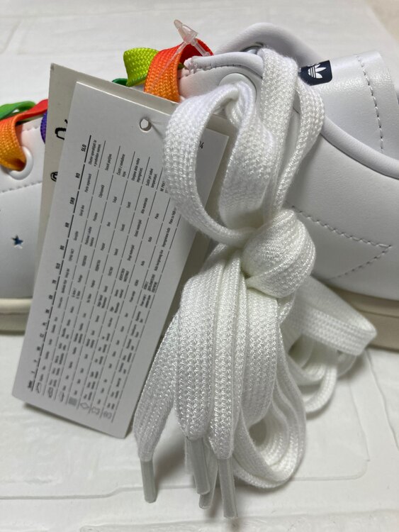 【新品】adidas by Stella McCartney スタンスミス正規品（古着・ファッション）の商品画像 - 査定依頼日：2025年4月1日 - 最高査定価格：10,000円