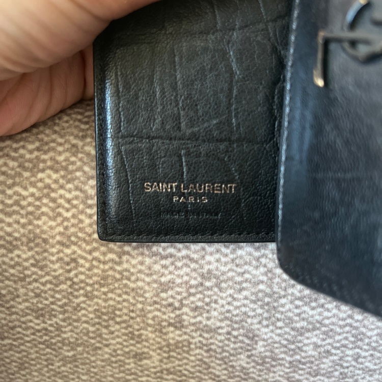 イブサンローラン  （ブランドバッグ）の商品画像 - 査定依頼日：2025年11月28日 - 最高査定価格：28,000円