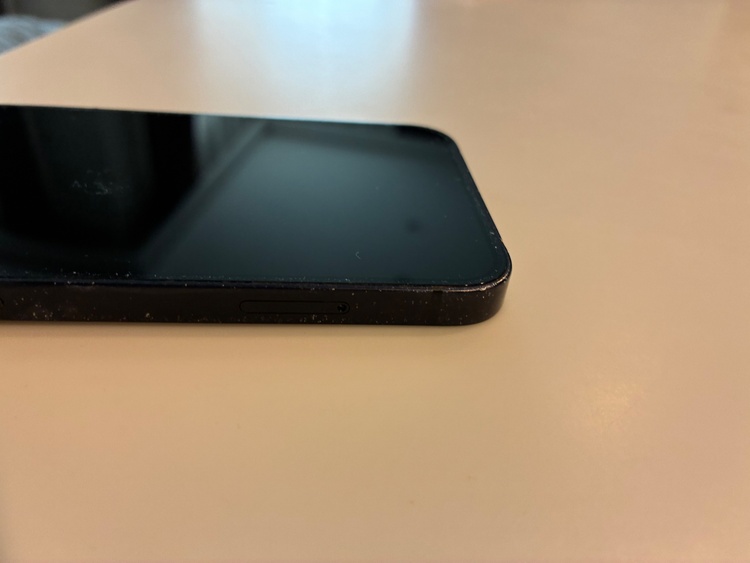 iPhone iPhone 12 mini 64GB au（スマホ）の商品画像 - 査定依頼日：2026年6月18日 - 最高査定価格：4,000円