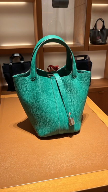 エルメス ピコタン （ブランドバッグ）の商品画像 - 査定依頼日：2025年9月8日 - 最高査定価格：500,000円