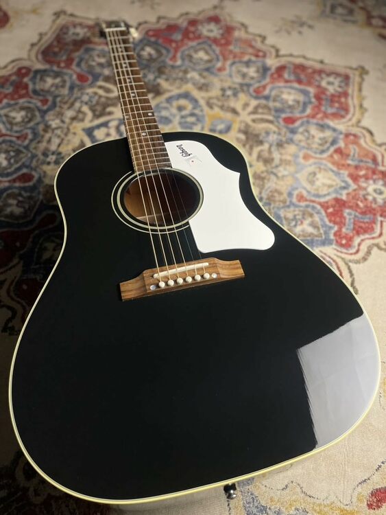 60s J-45 STD FIXED Ebony【島村楽器オーダーモデル】（ピアノ・楽器・PA機材）の商品画像 - 査定依頼日：2026年5月11日 - 最高査定価格：100,000円