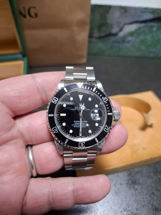 16610（高級時計）の商品画像 - 査定依頼日：2025年2月17日 - 最高査定価格：1,300,000円