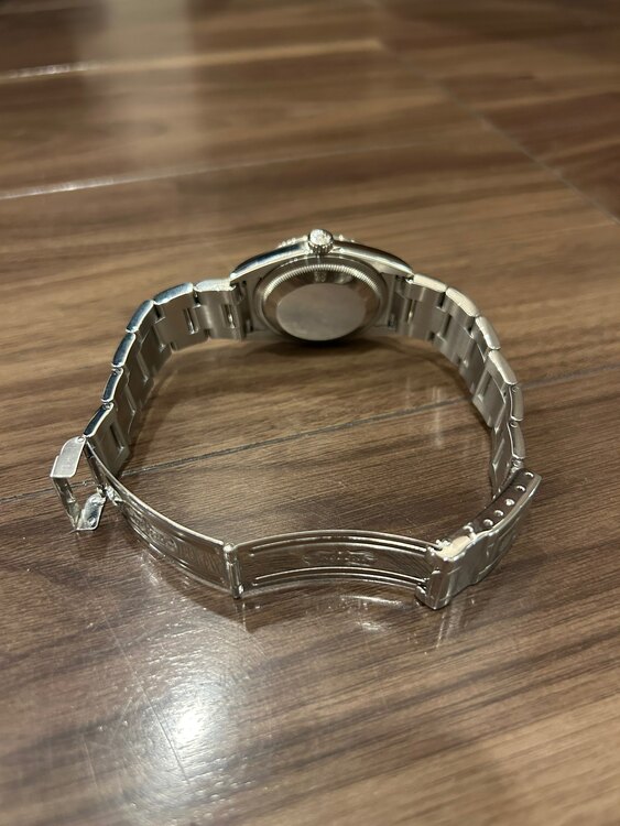 ロレックス エクスプローラー 11427（高級時計）の商品画像 - 査定依頼日：2025年4月19日 - 最高査定価格：750,000円