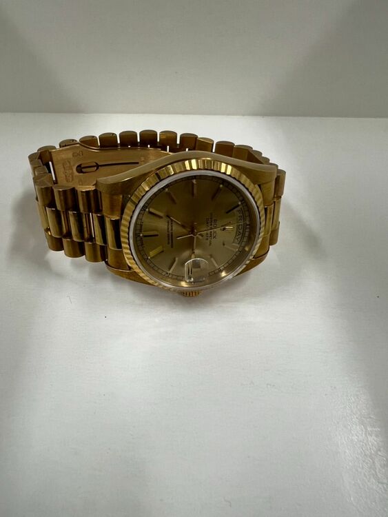 ロレックス デイデイト 1823（高級時計）の商品画像 - 査定依頼日：2025年8月11日 - 最高査定価格：2,700,000円