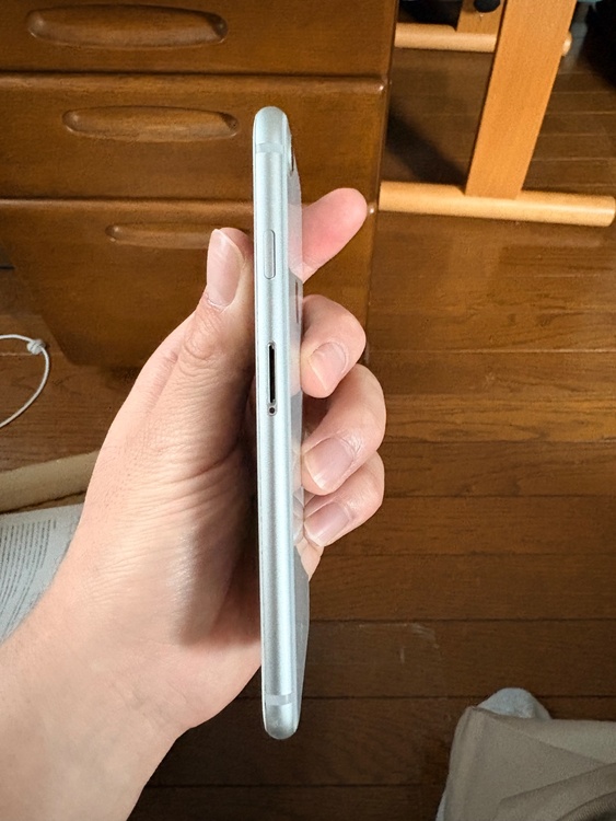 iPhone 8（スマホ）の商品画像 - 査定依頼日：2026年5月3日 - 最高査定価格：2,000円